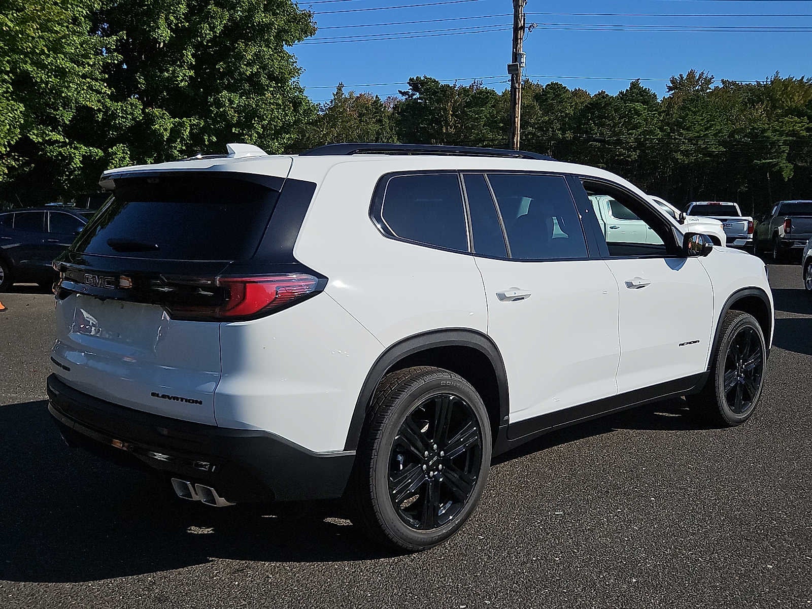 2027 GMC Acadia Elevation