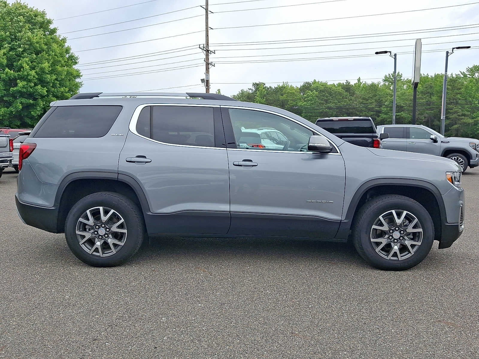 2023 GMC Acadia SLE