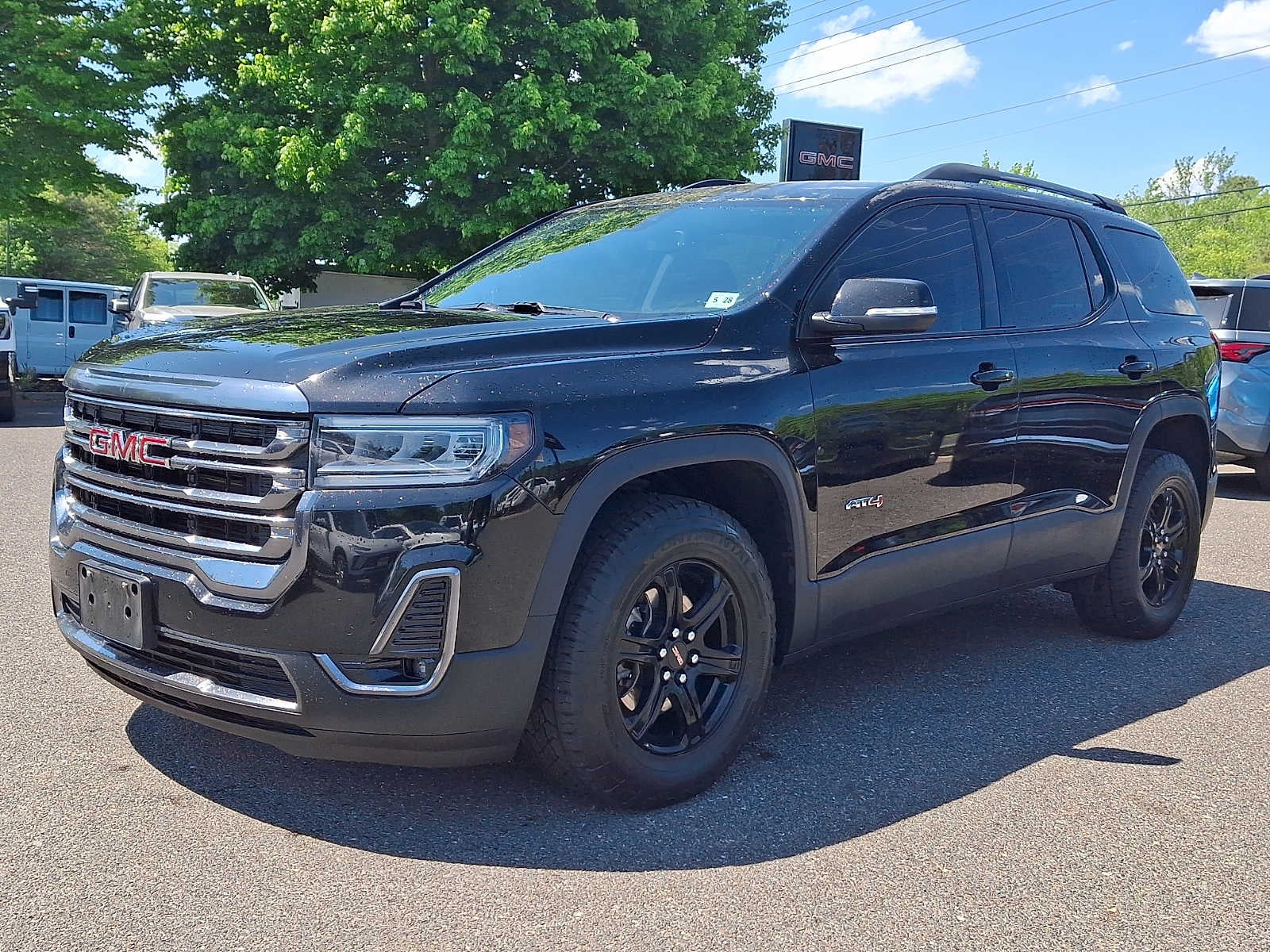 2023 GMC Acadia AT4