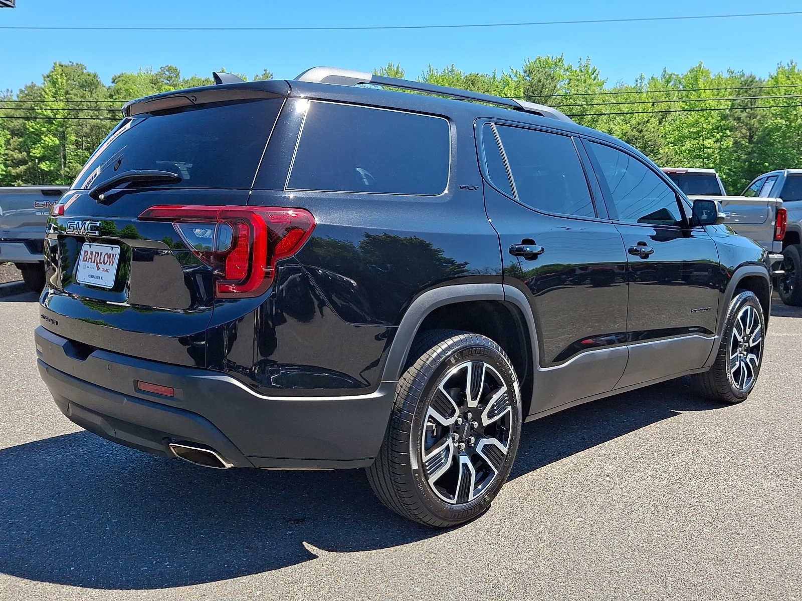 2021 GMC Acadia SLT