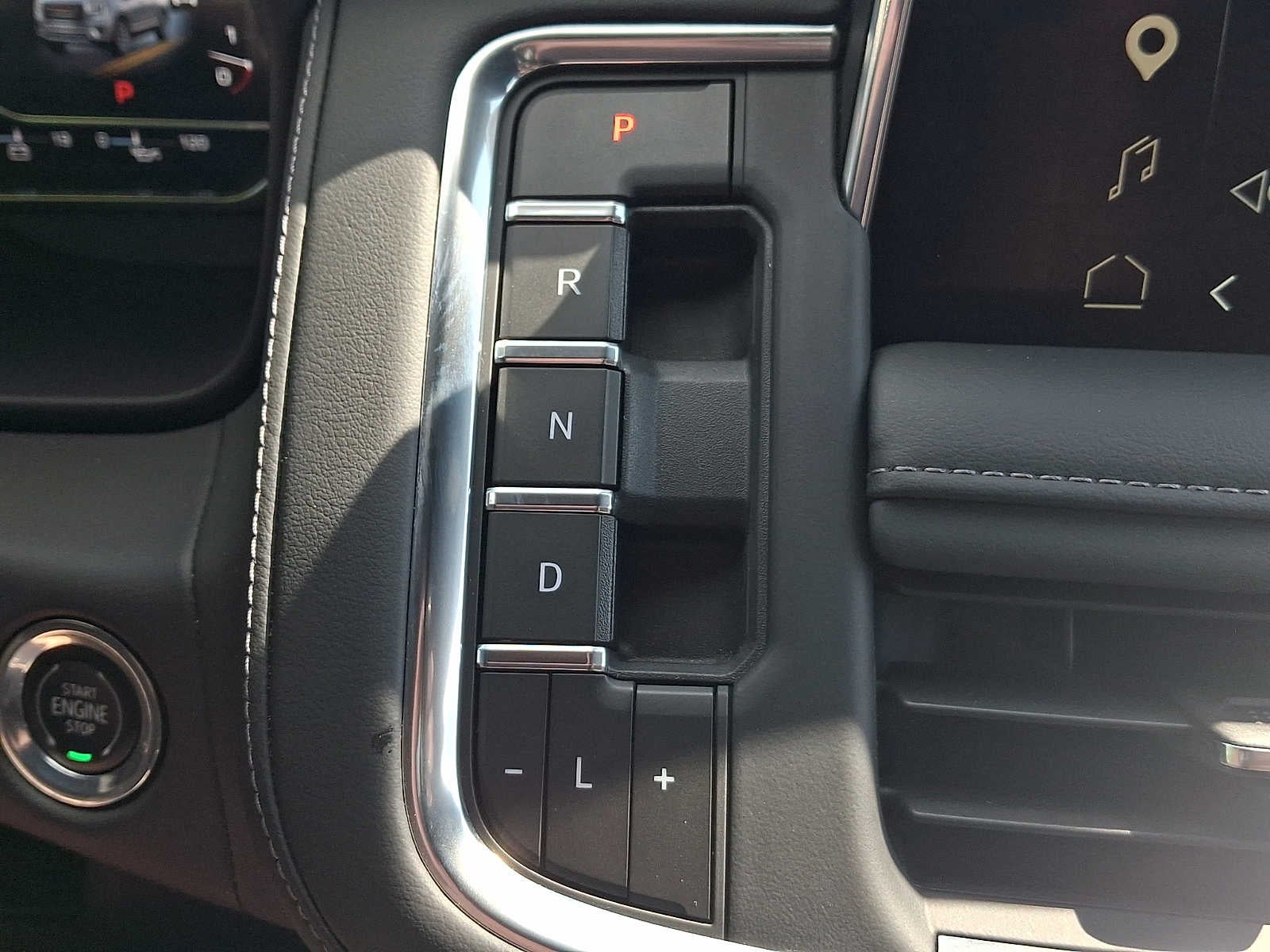 2023 GMC Yukon SLE