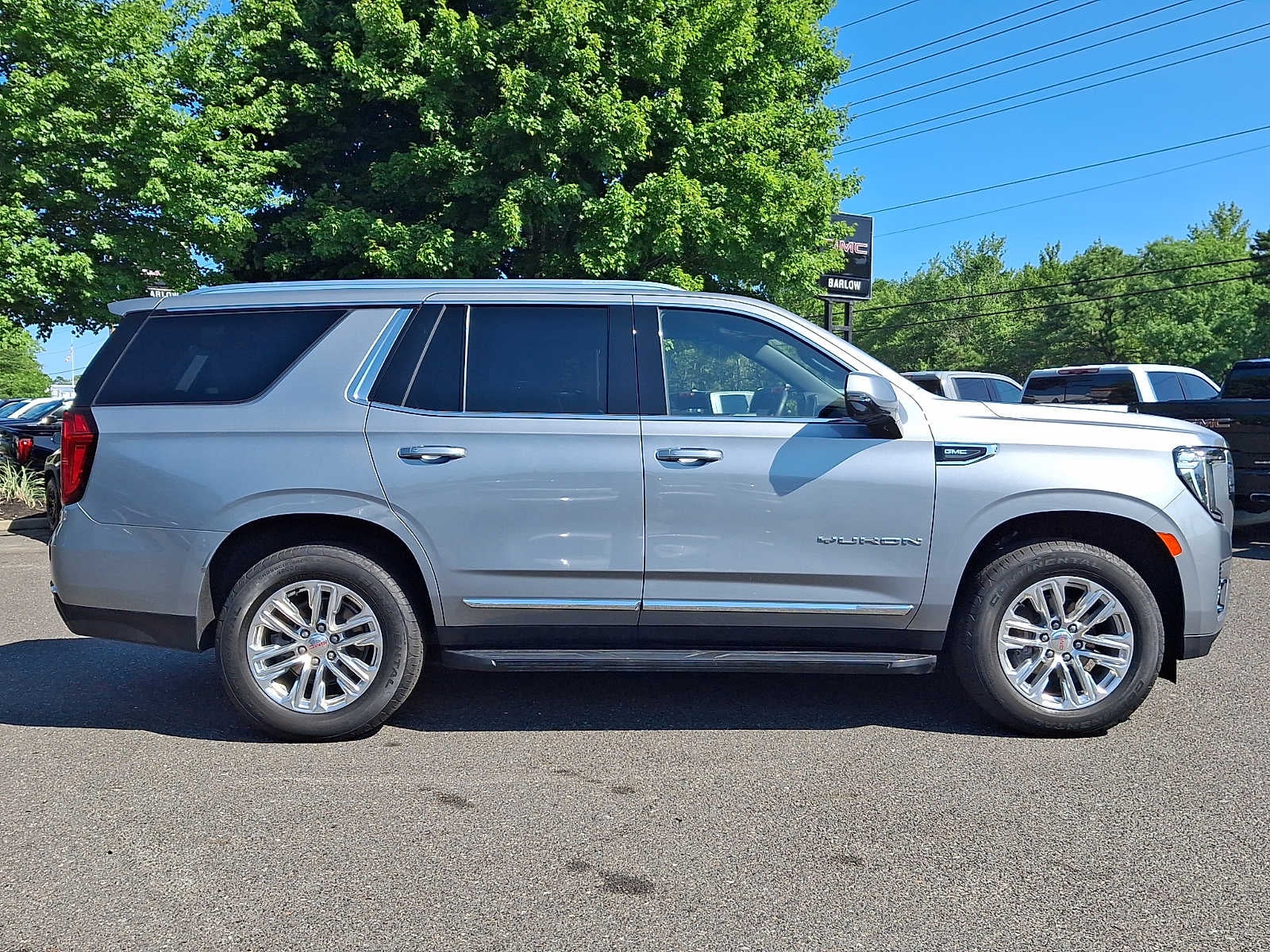 2024 GMC Yukon SLT