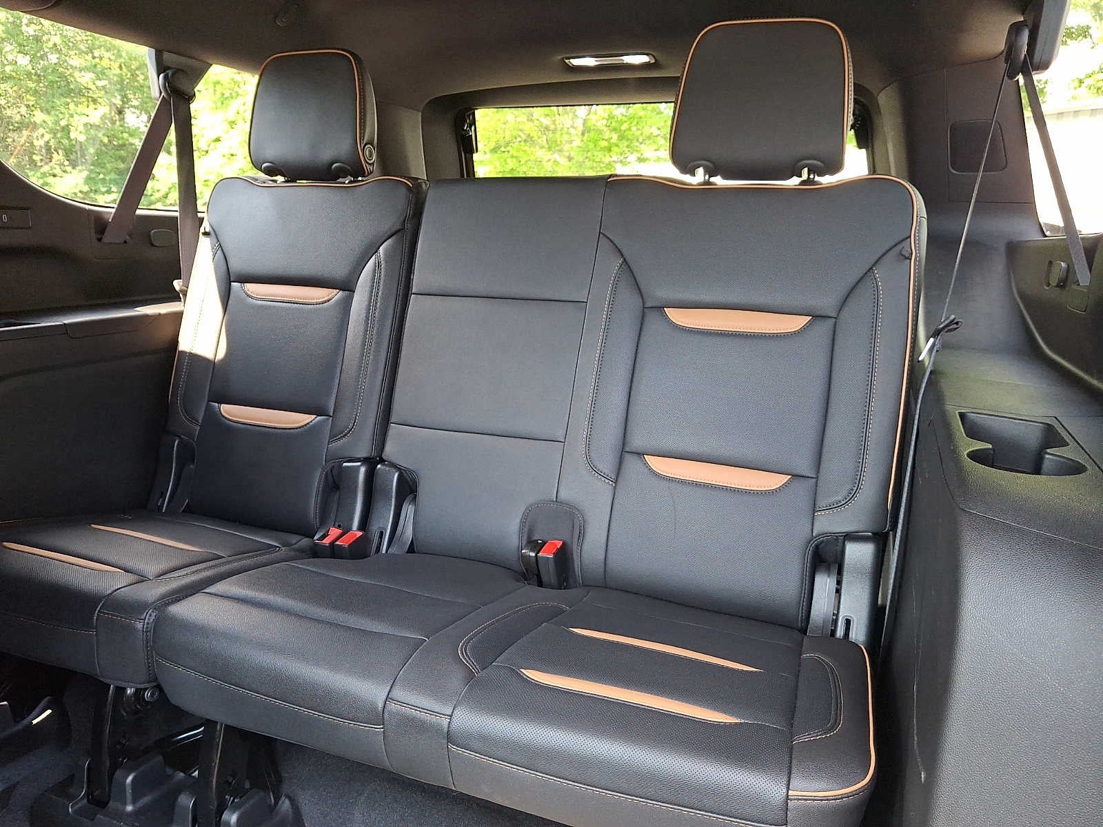 2023 GMC Yukon XL AT4