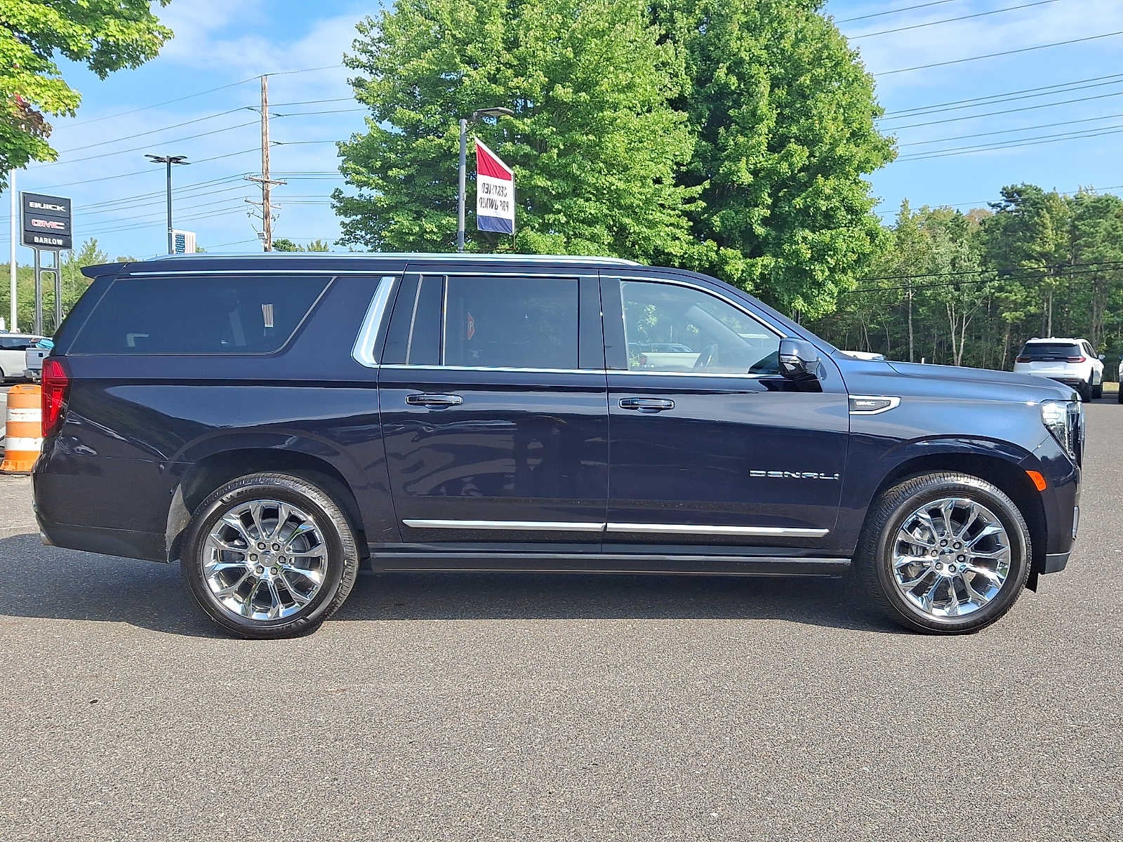 2022 GMC Yukon XL Denali