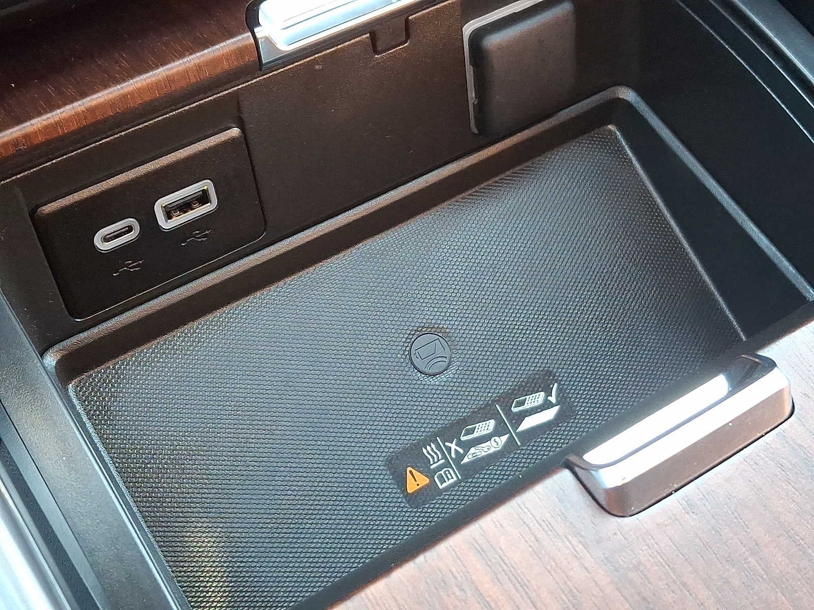 2024 GMC Yukon XL Denali Ultimate