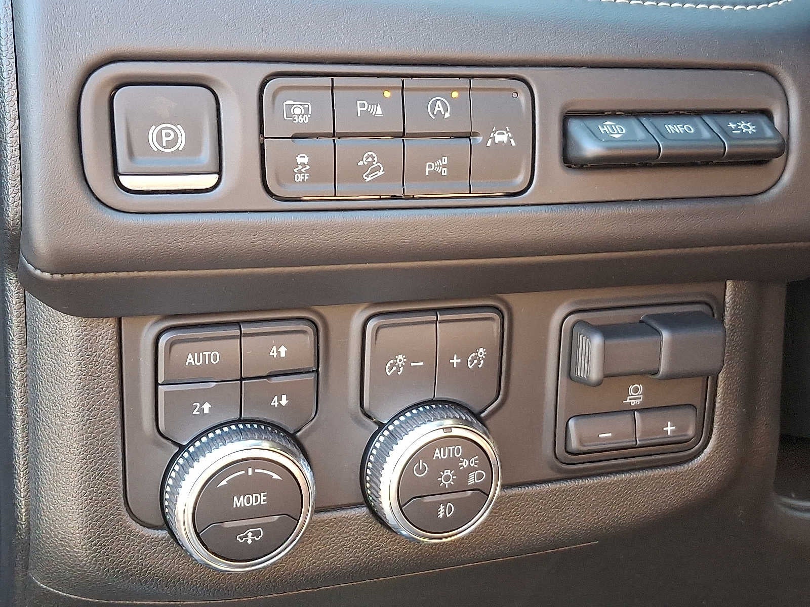 2024 GMC Yukon XL Denali Ultimate