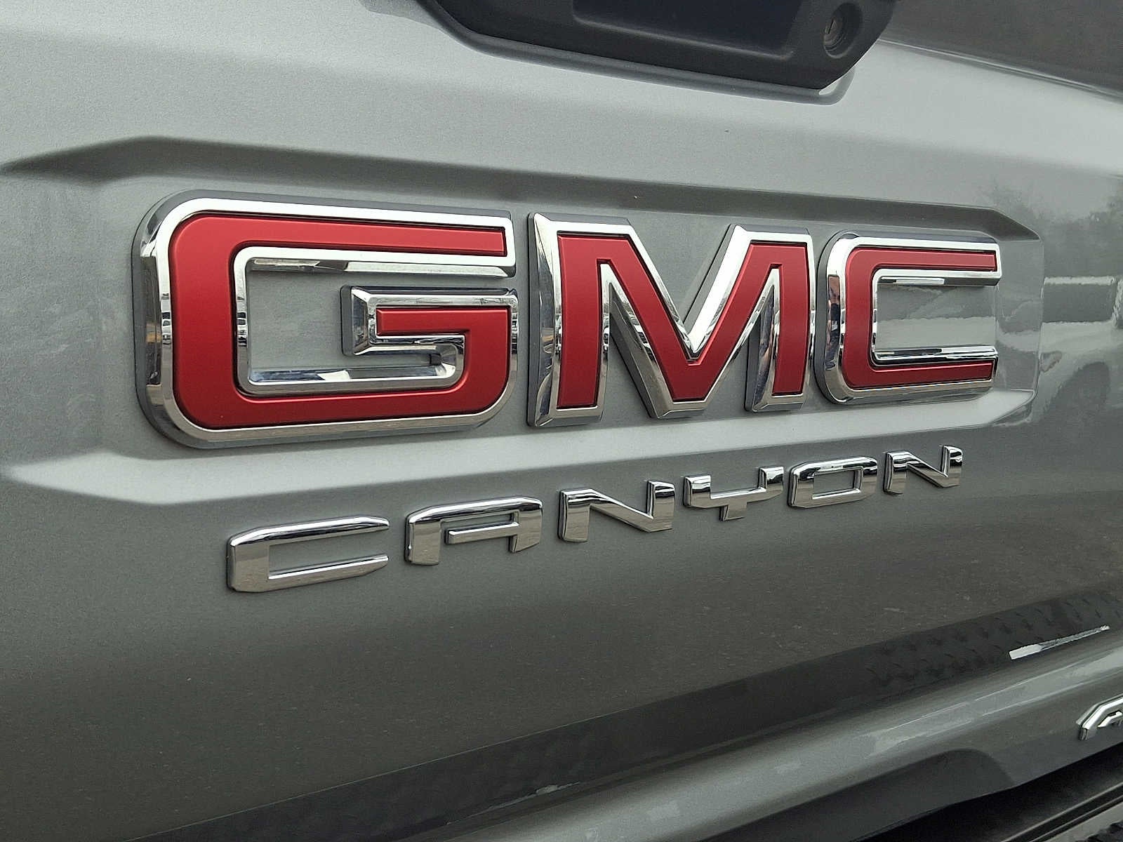 2023 GMC Canyon AT4