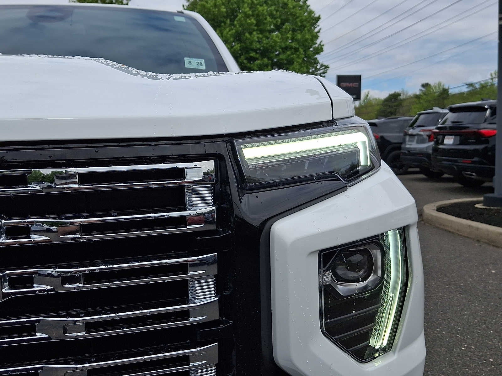 2023 GMC Canyon Denali