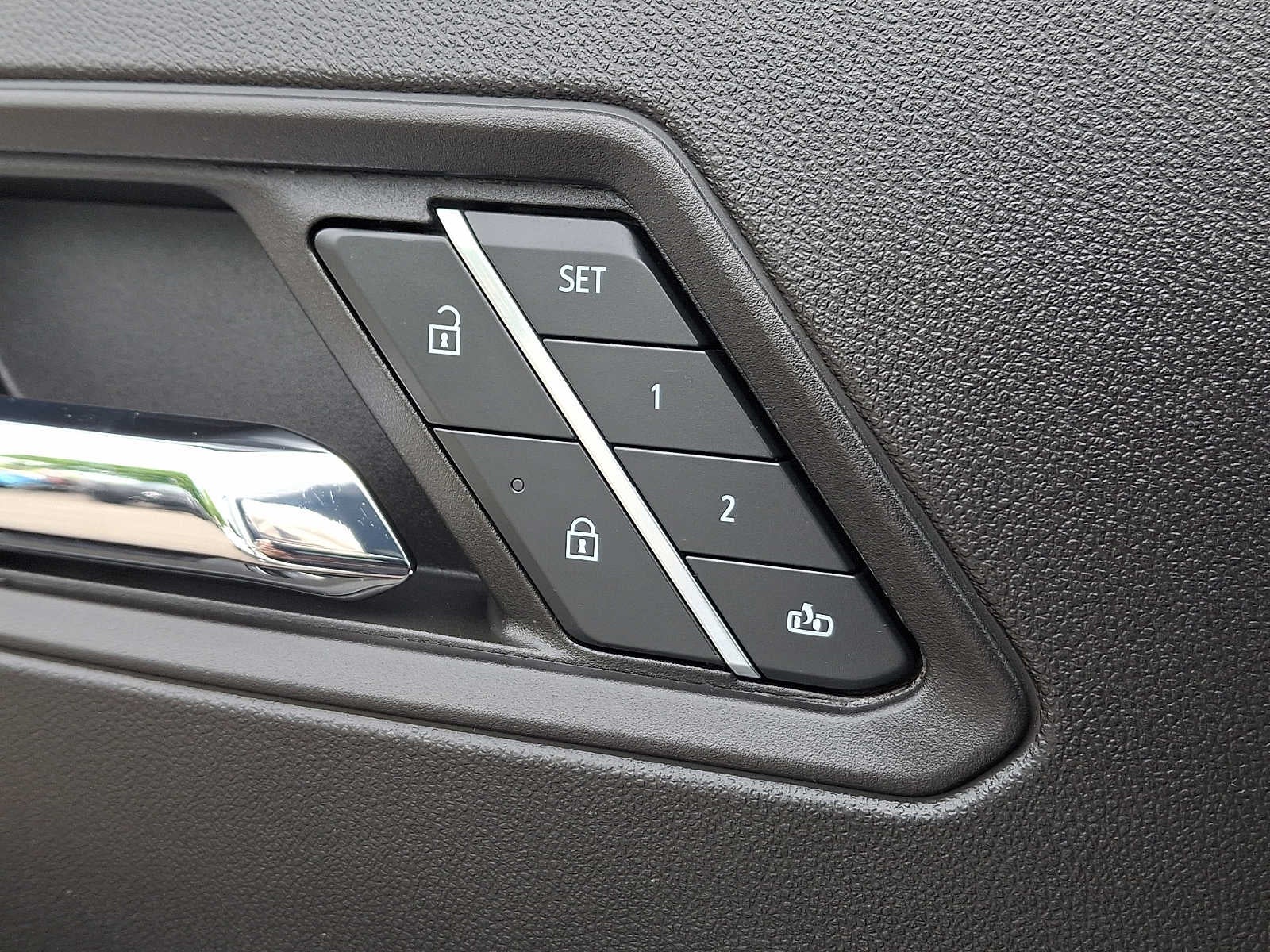 2023 GMC Canyon Denali