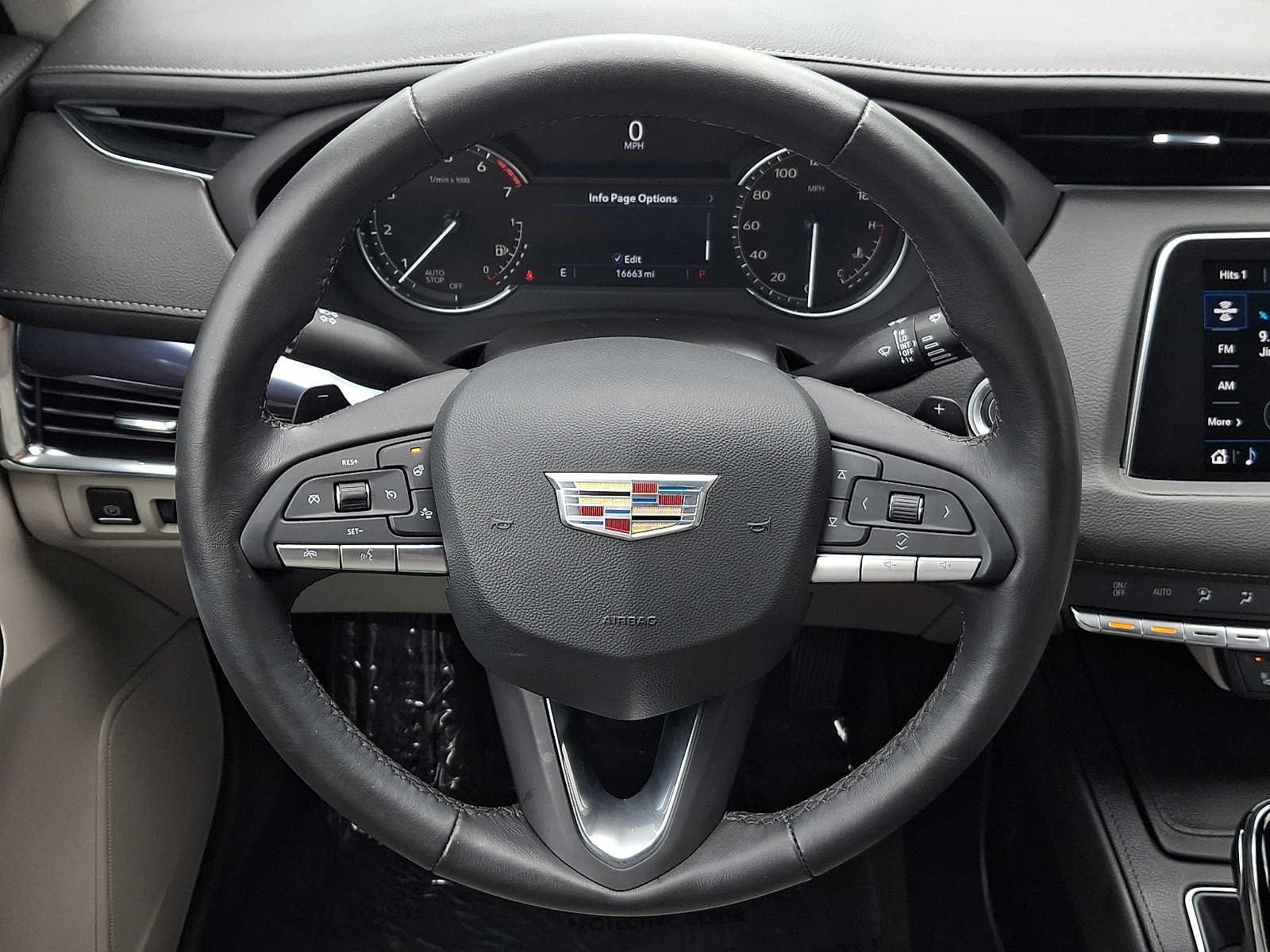 2023 Cadillac XT4 FWD Luxury