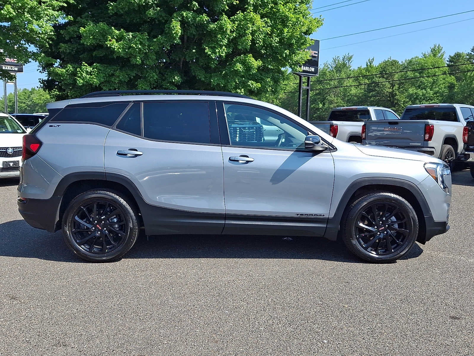 2023 GMC Terrain SLT