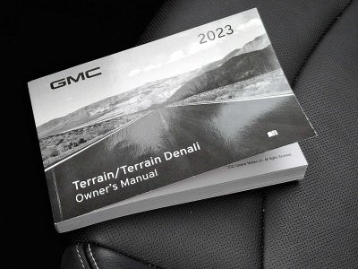 2023 GMC Terrain SLT