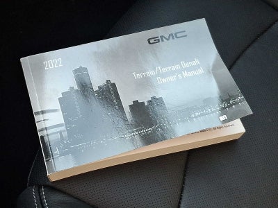 2022 GMC Terrain SLT