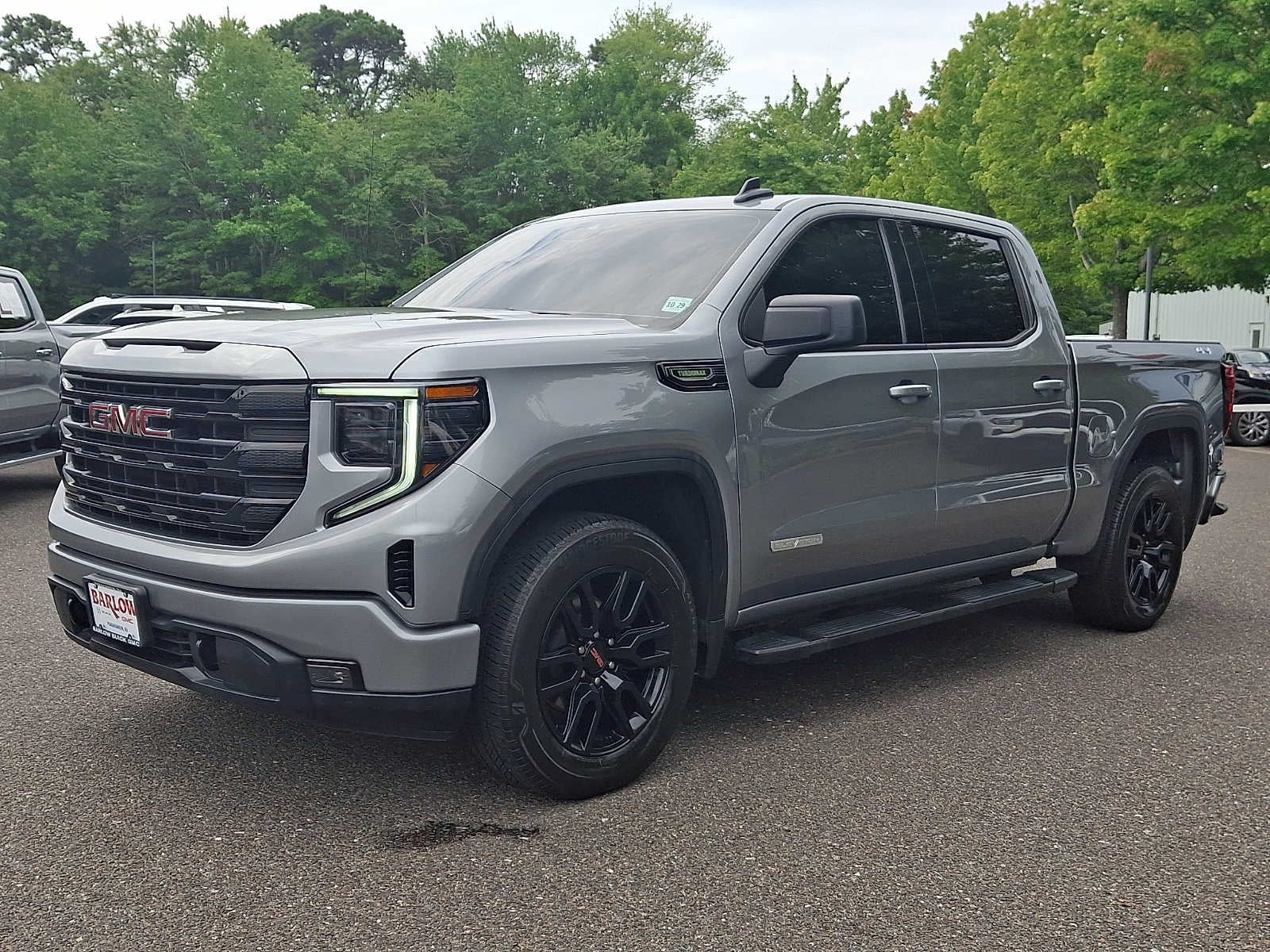 2024 GMC Sierra 1500 Elevation