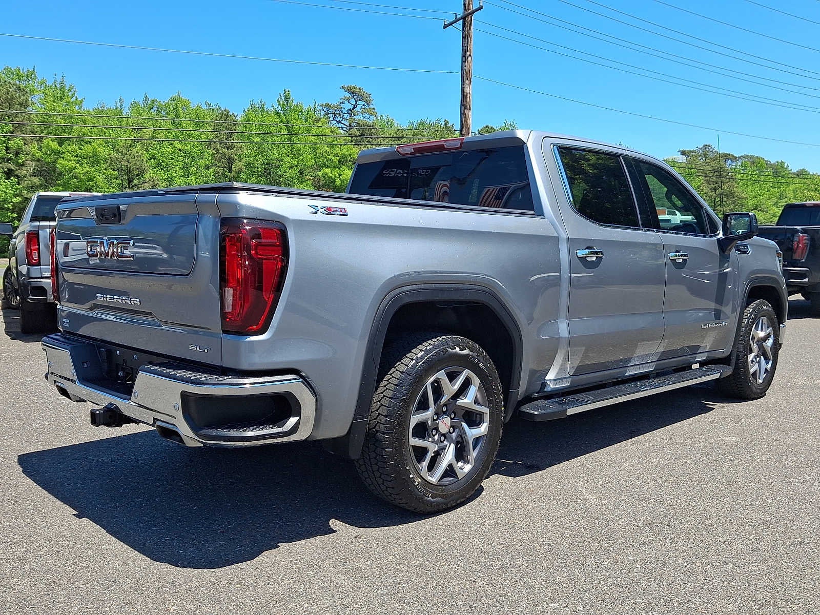 2024 GMC Sierra 1500 SLT