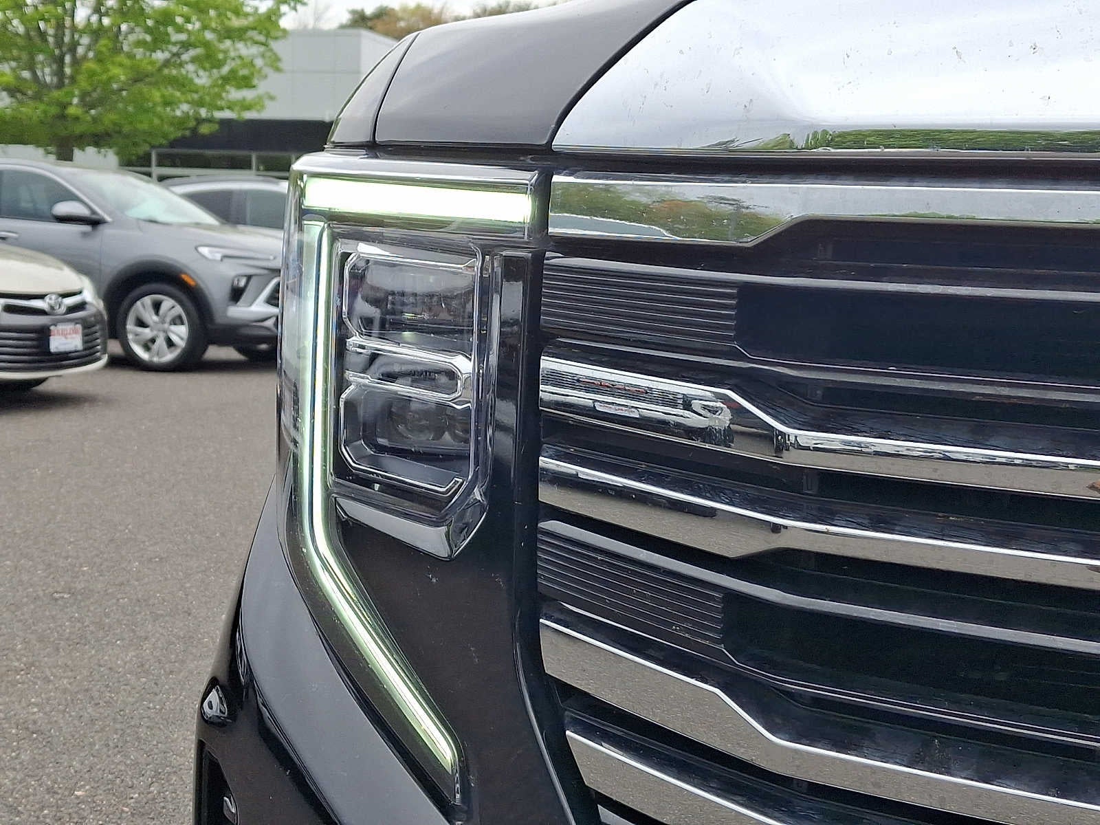 2023 GMC Sierra 1500 SLT
