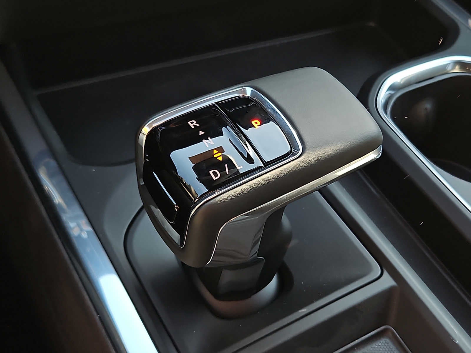 2026 GMC Sierra 1500 SLT - Photo 11