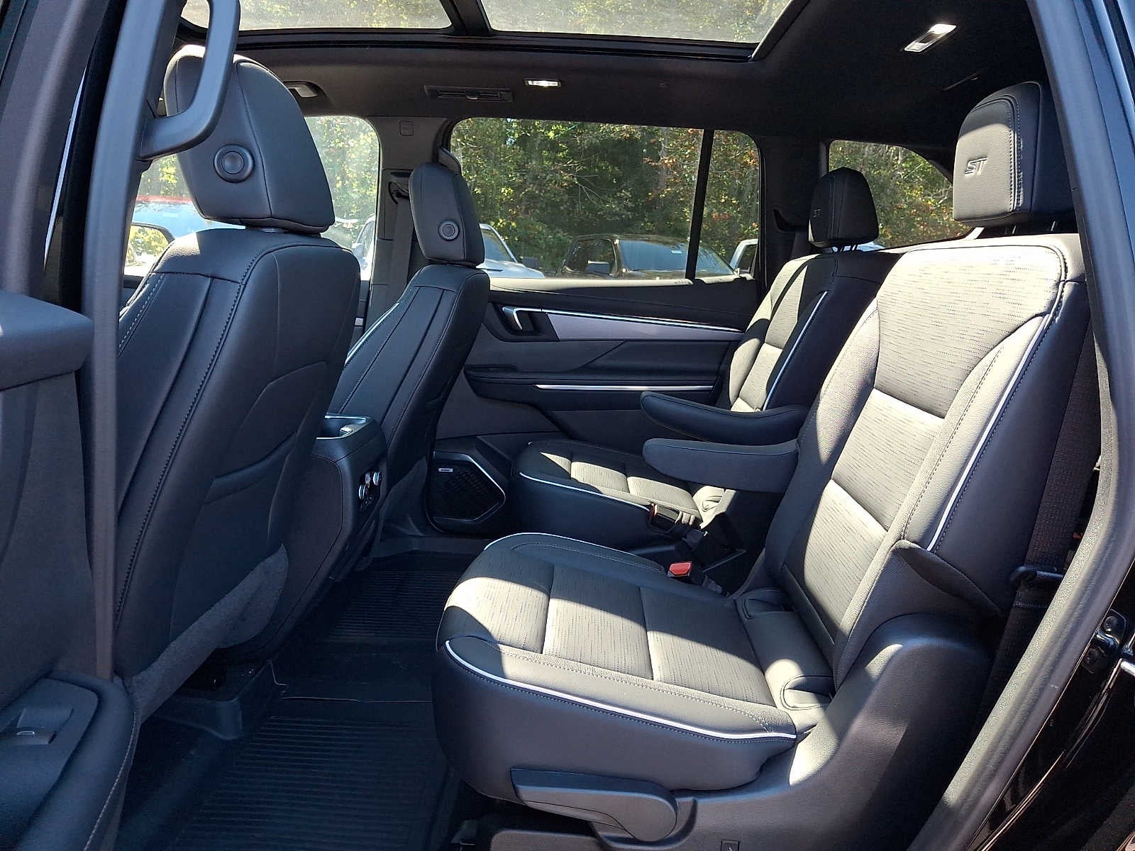 2026 Buick Enclave Sport Touring - Photo 6