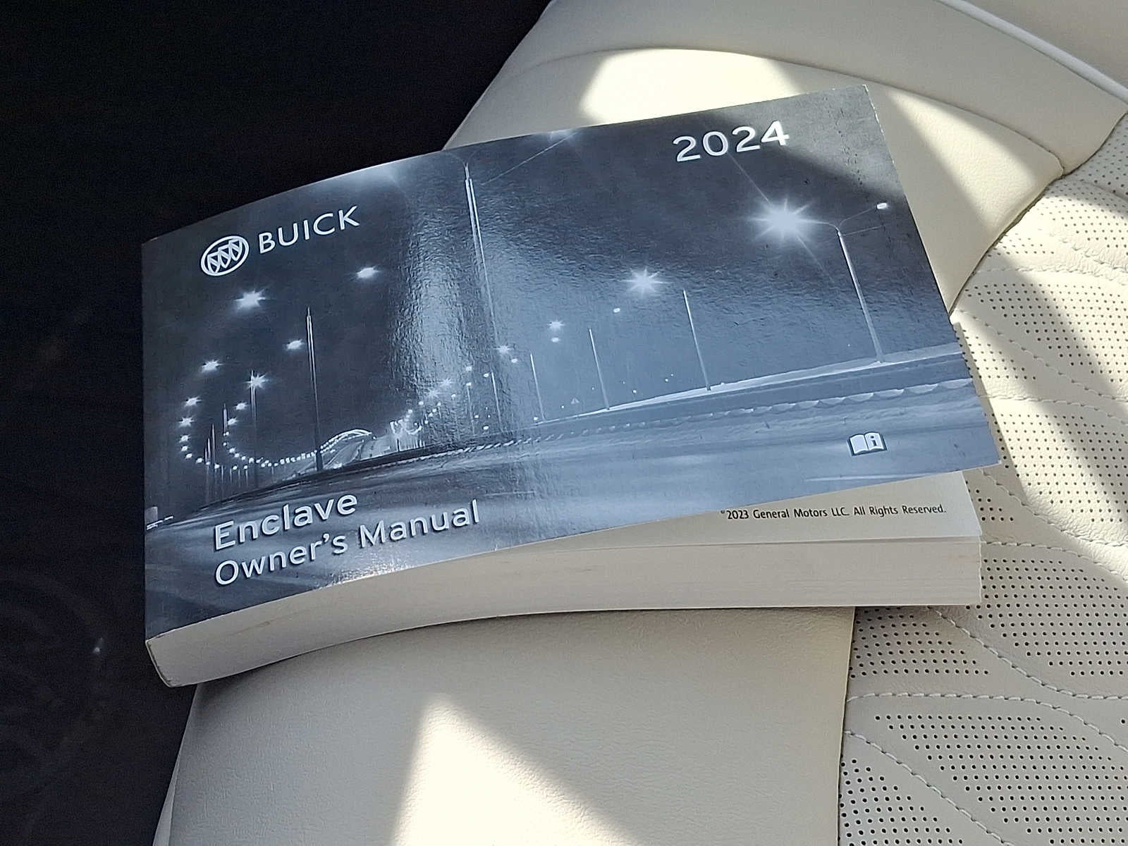 2024 Buick Enclave Avenir