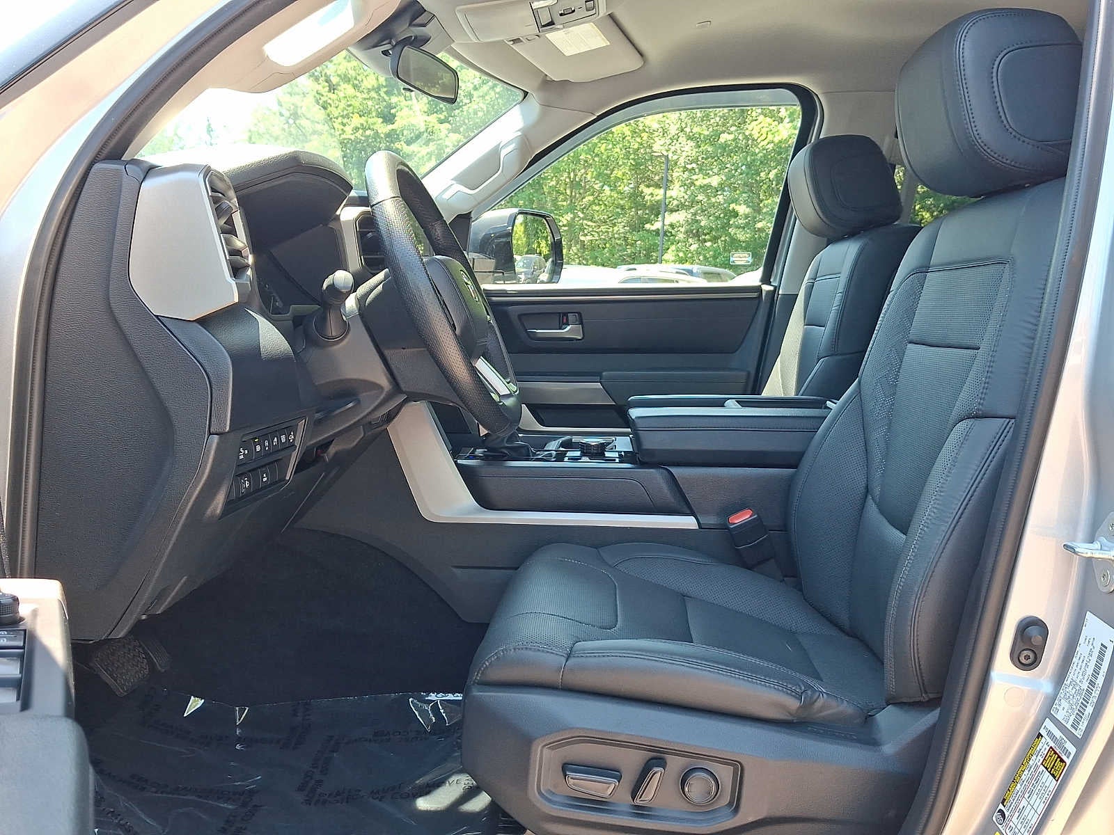 2023 Toyota Tundra 4WD SR5
