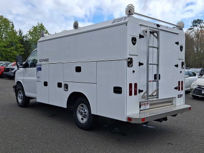 2025 GMC Savana Cutaway 3500 1WT