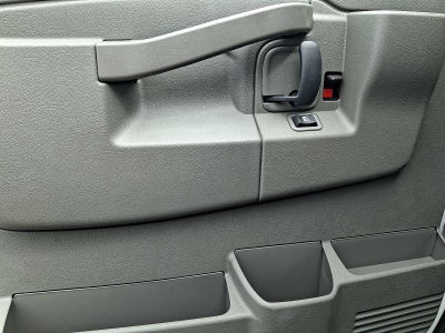 2025 GMC Savana Cutaway 3500 1WT