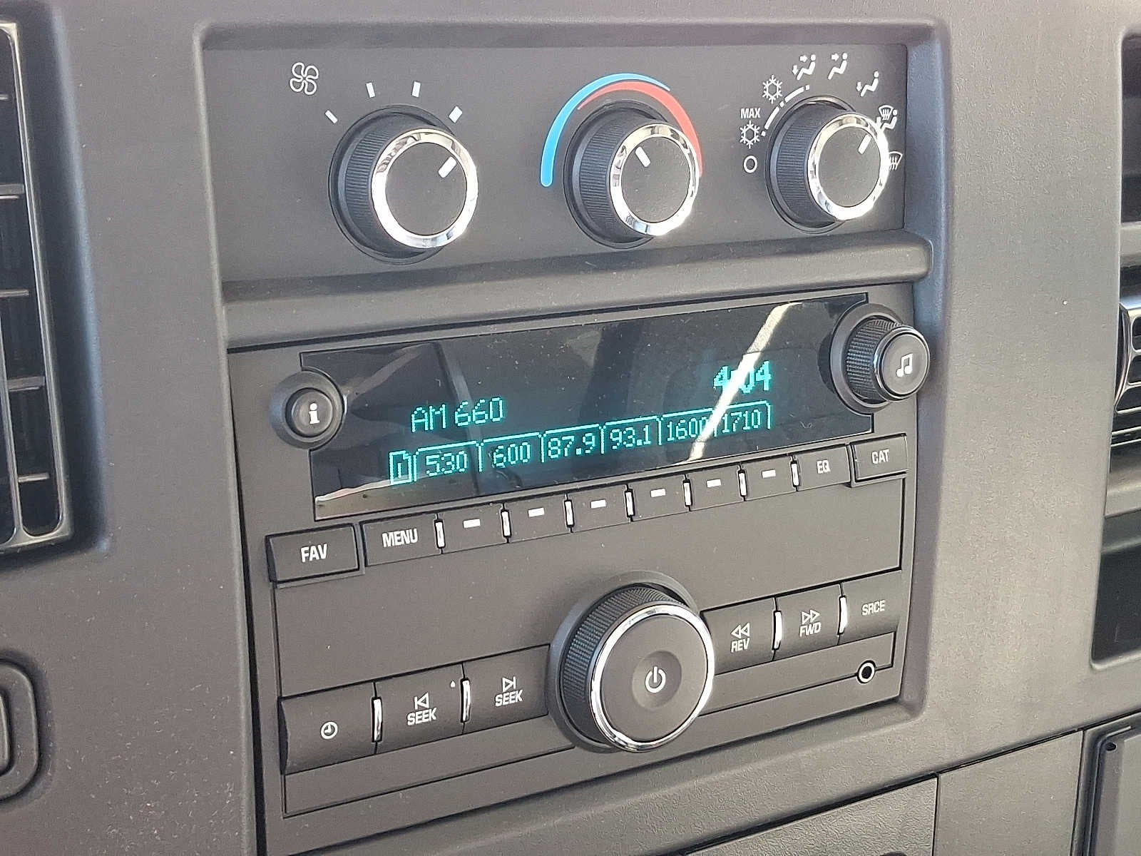 2025 GMC Savana Cutaway 3500 1WT