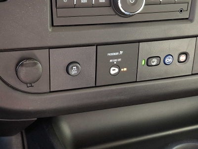 2025 GMC Savana Cutaway 3500 1WT