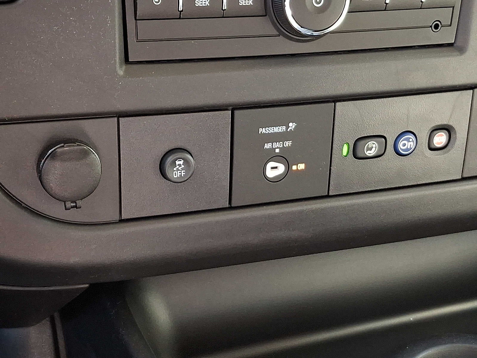 2025 GMC Savana Cutaway 3500 1WT