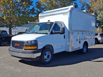 2025 GMC Savana Cutaway 3500 1WT