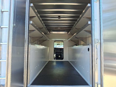 2025 GMC Savana Cutaway 3500 1WT