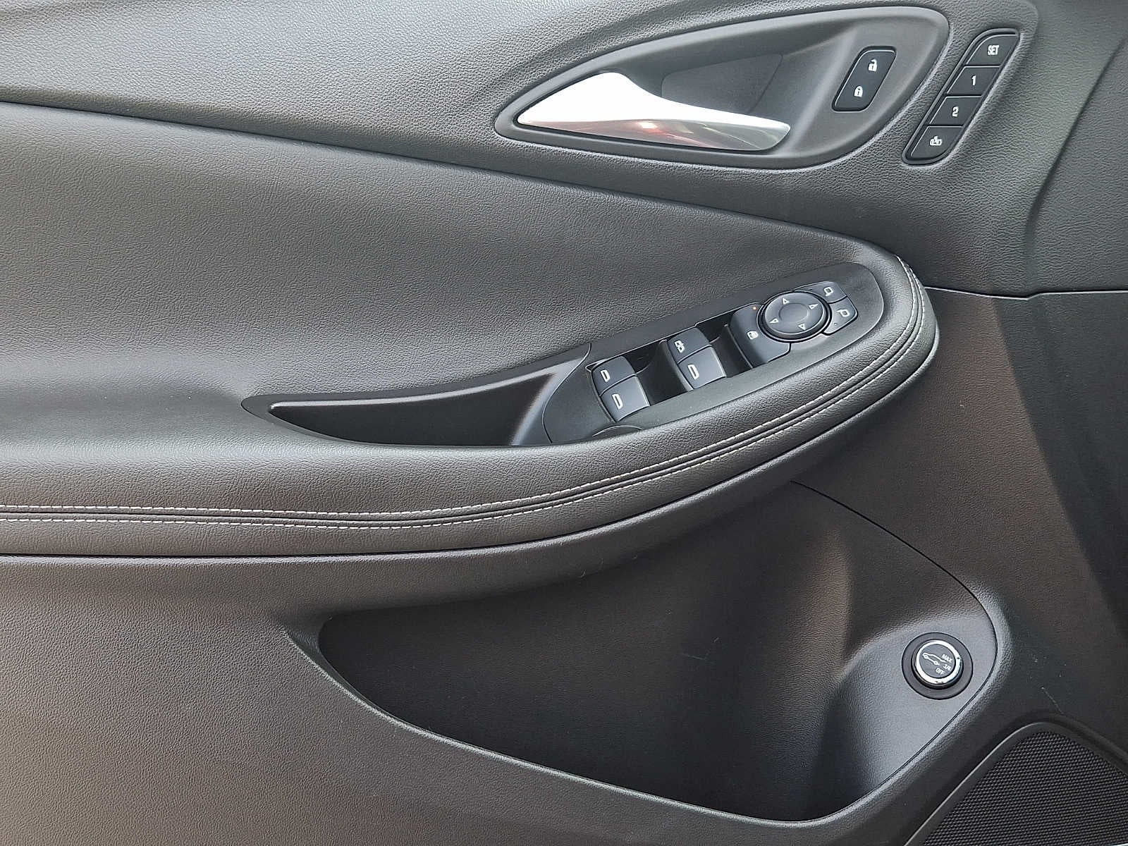2024 Buick Encore GX Avenir