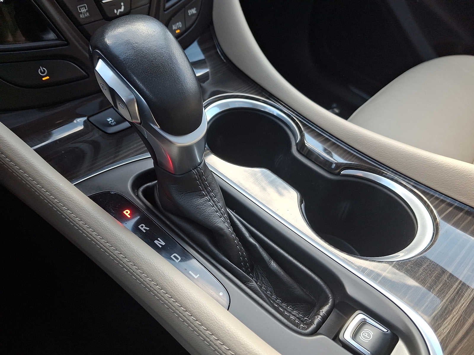 2020 Buick Envision Essence Group