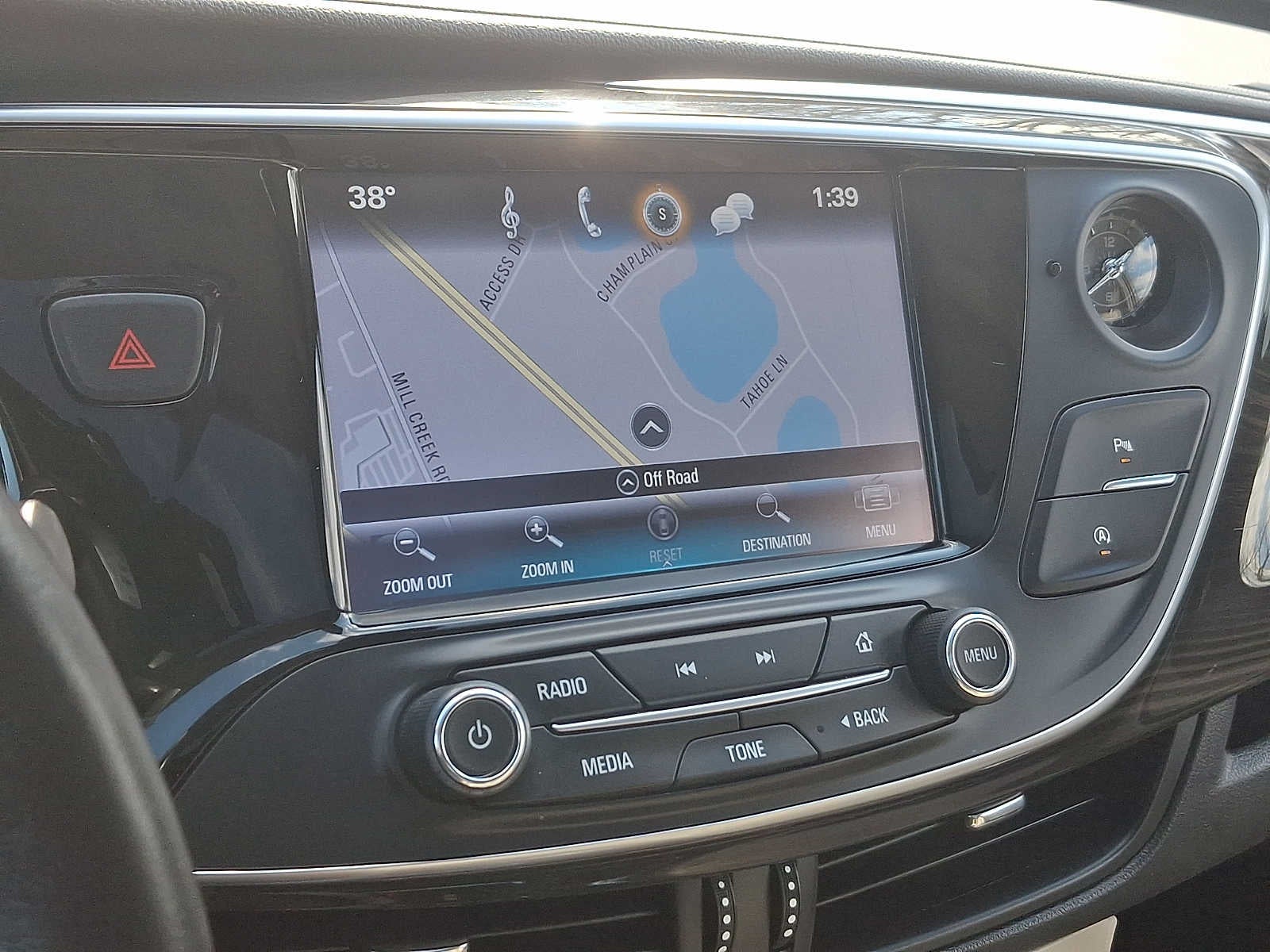 2020 Buick Envision Essence Group