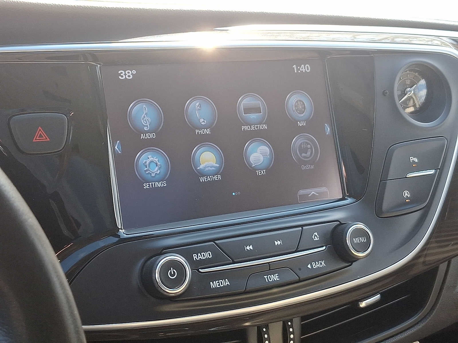 2020 Buick Envision Essence Group