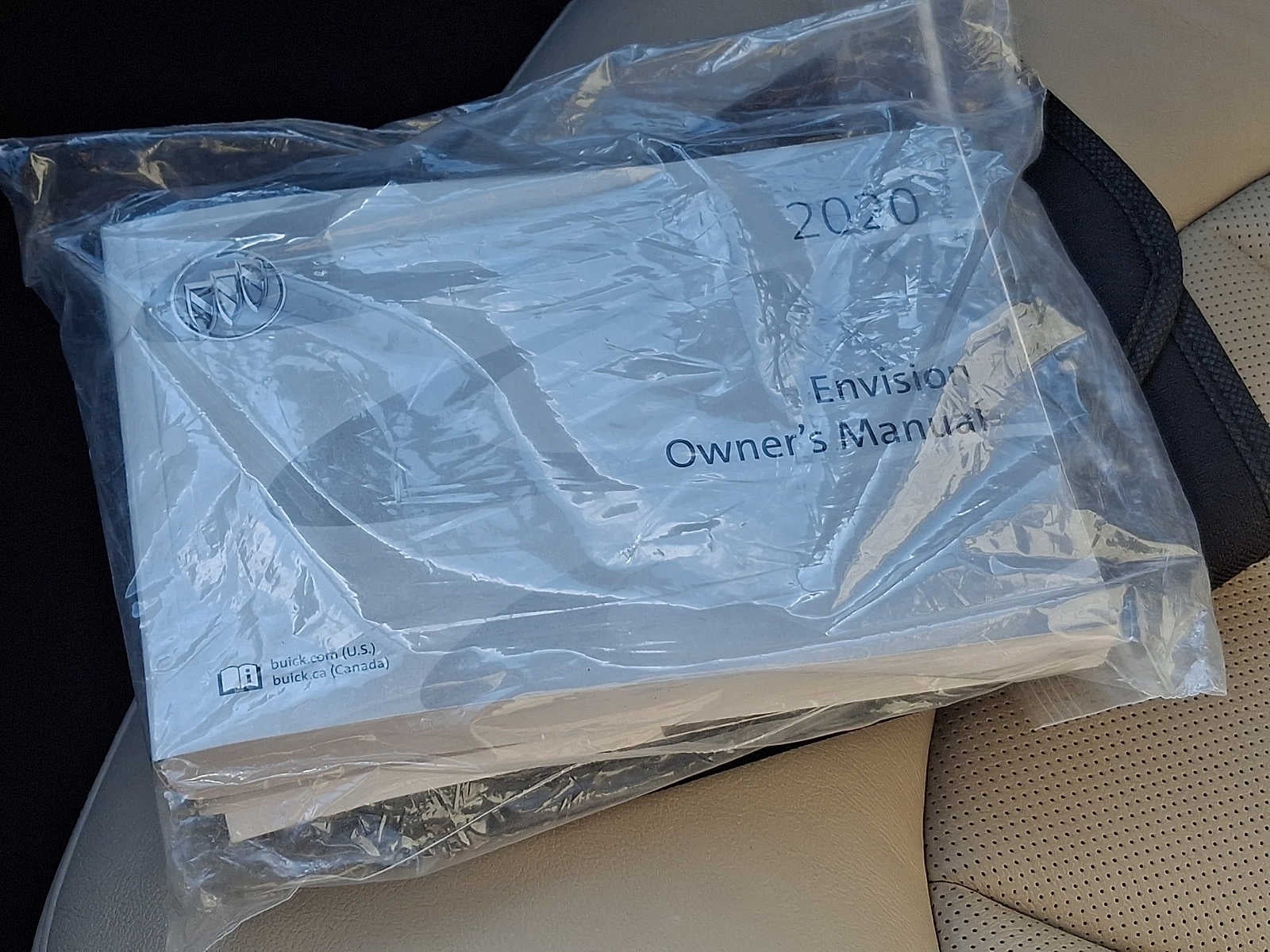 2020 Buick Envision Essence Group