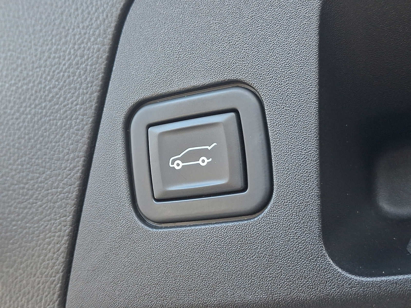 2020 Buick Envision Essence Group