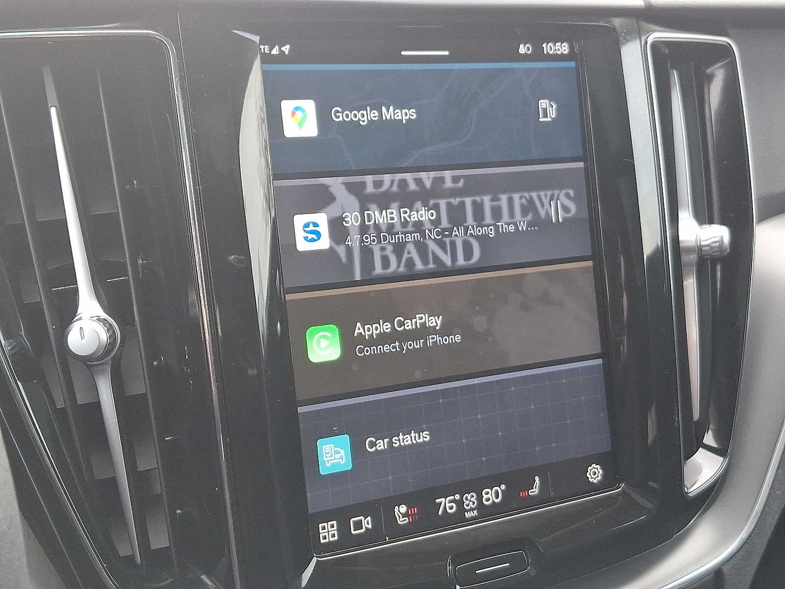 2024 Volvo XC60 Core Dark Theme