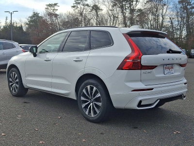 2024 Volvo XC60 Core Dark Theme